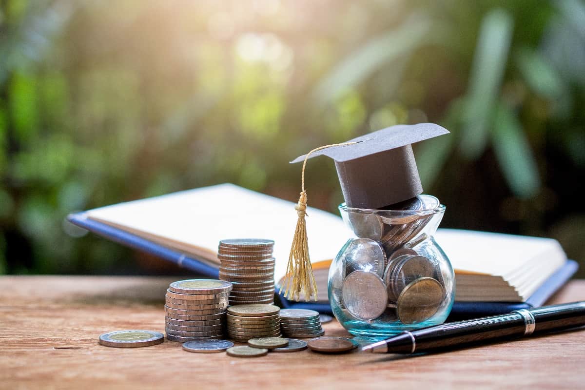 Finance Your Future – 4 Ways to Pay for Graduate School